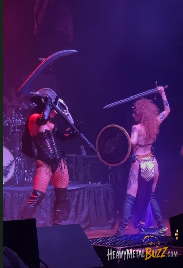 Castle Rat theatrical sword battle live at the Worcester Palladium