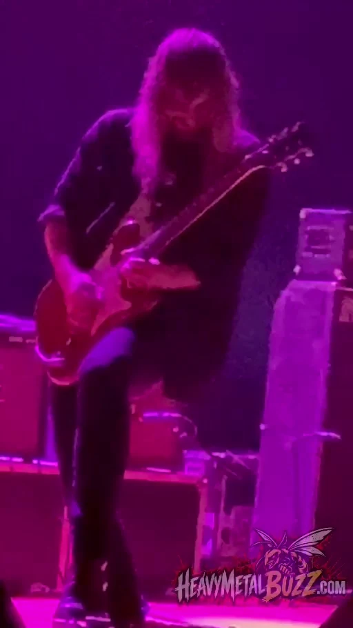 Kevin Starrs performing live with Uncle Acid & The Deadbeats